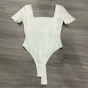 3/$25 ✺ Commense White Square Neck bodysuit M NWT